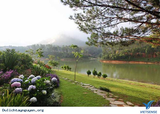 Những Hồ Nước Đẹp Và Thơ Mộng Nhất Vùng Tây Nguyên - Ảnh 4 Những Hồ Nước Đẹp Và Thơ Mộng Nhất Vùng Tây Nguyên - Ảnh 4