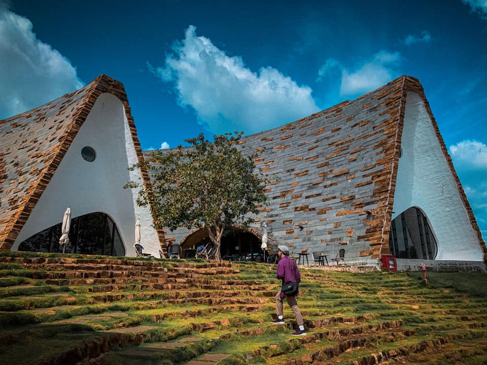 Ngày 01: Thác, Thác và Thác - Ảnh 2