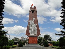 Điểm Du Lịch Kon Tum: Di Tích Lịch Sử Chiến Thắng Đắc Tô - Tân Cảnh