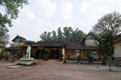 Điểm Du Lịch Kon Tum: Chùa Bác Ái Điểm Du Lịch Kon Tum: Chùa Bác Ái