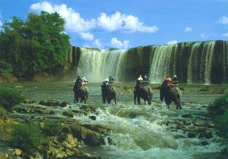 Bảo Tàng - Nhà Đày - Kdl Buôn Đôn - Thiên Đường Cafe Mehyco- Kdl Hồ Lak - Thác Draynur 3 Ngày 2 Đêm