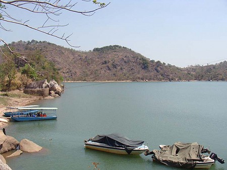 Hồ Ayun Hạ, Gia Lai