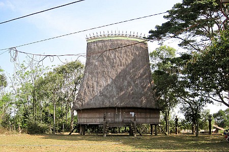 Làng Văn Hóa Plei Ốp
