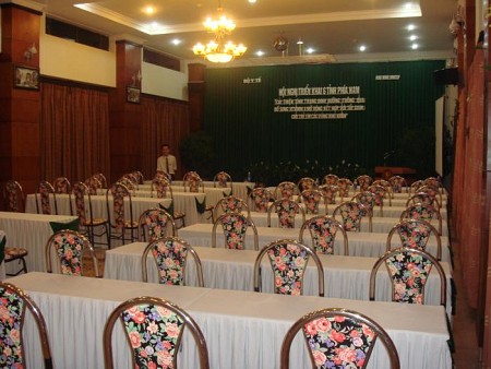 Khách Sạn Bạch Mã