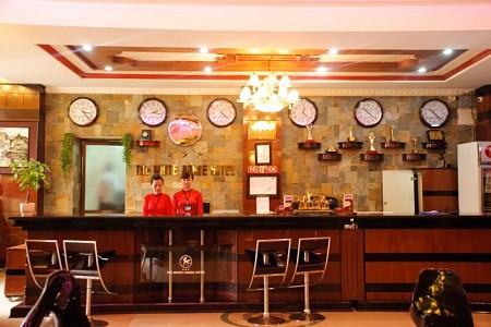 Khách Sạn Bạch Mã