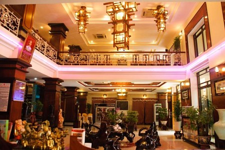 Khách Sạn Bạch Mã