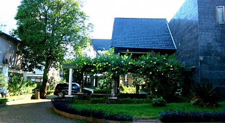 Khách Sạn Coffe Tour Resort Buôn Ma Thuột
