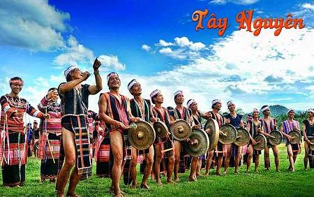 Khám Phá Tây Nguyên  - Đắm Chìm trong LỄ HỘI HOA DÃ QUỲ