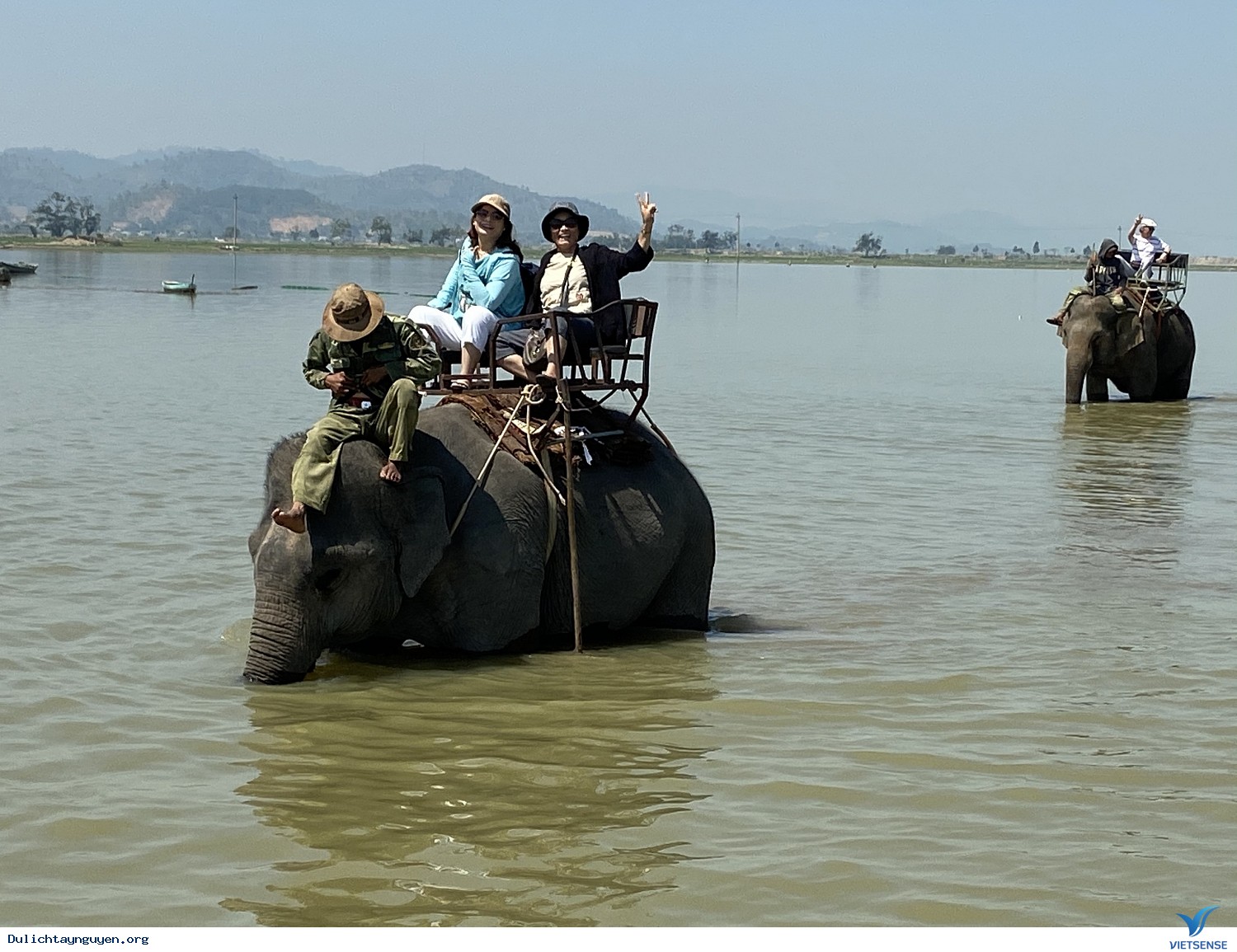 BUÔN MA THUỘT  - HỒ LAK – HÀ NỘI - Ảnh 1