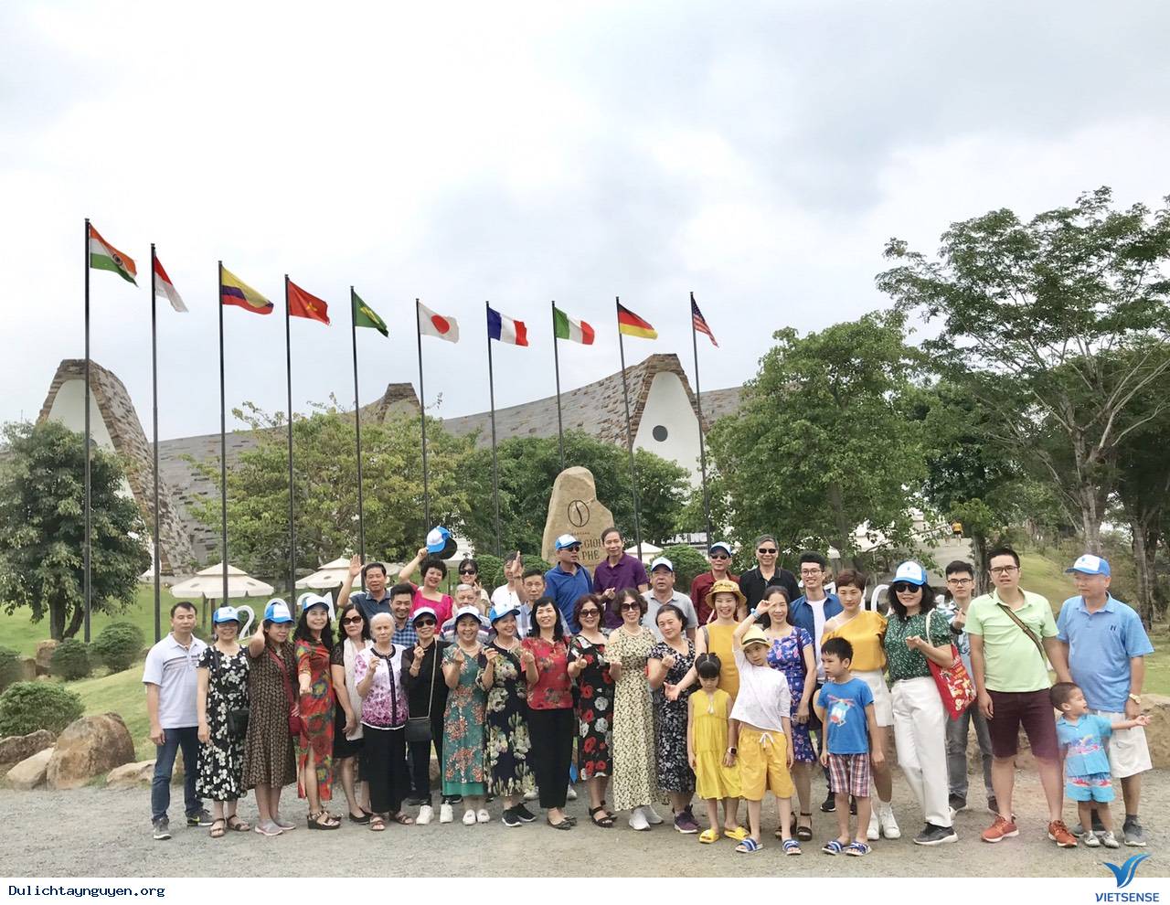 BUÔN MA THUỘT  - HỒ LAK – HÀ NỘI - Ảnh 2