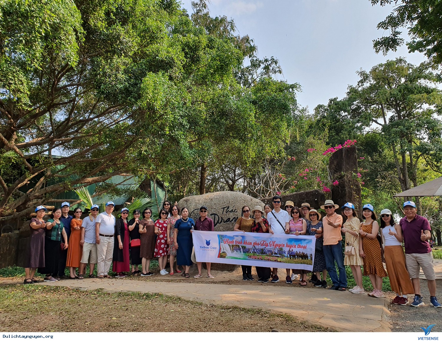 BUÔN MÊ THUỘT -  BUÔN ĐÔN -  THÁC DRAY NUR