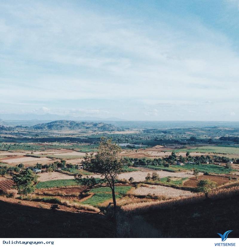 Chư Đăng Ya - điểm đến cho những người yêu khám phá - Ảnh 1