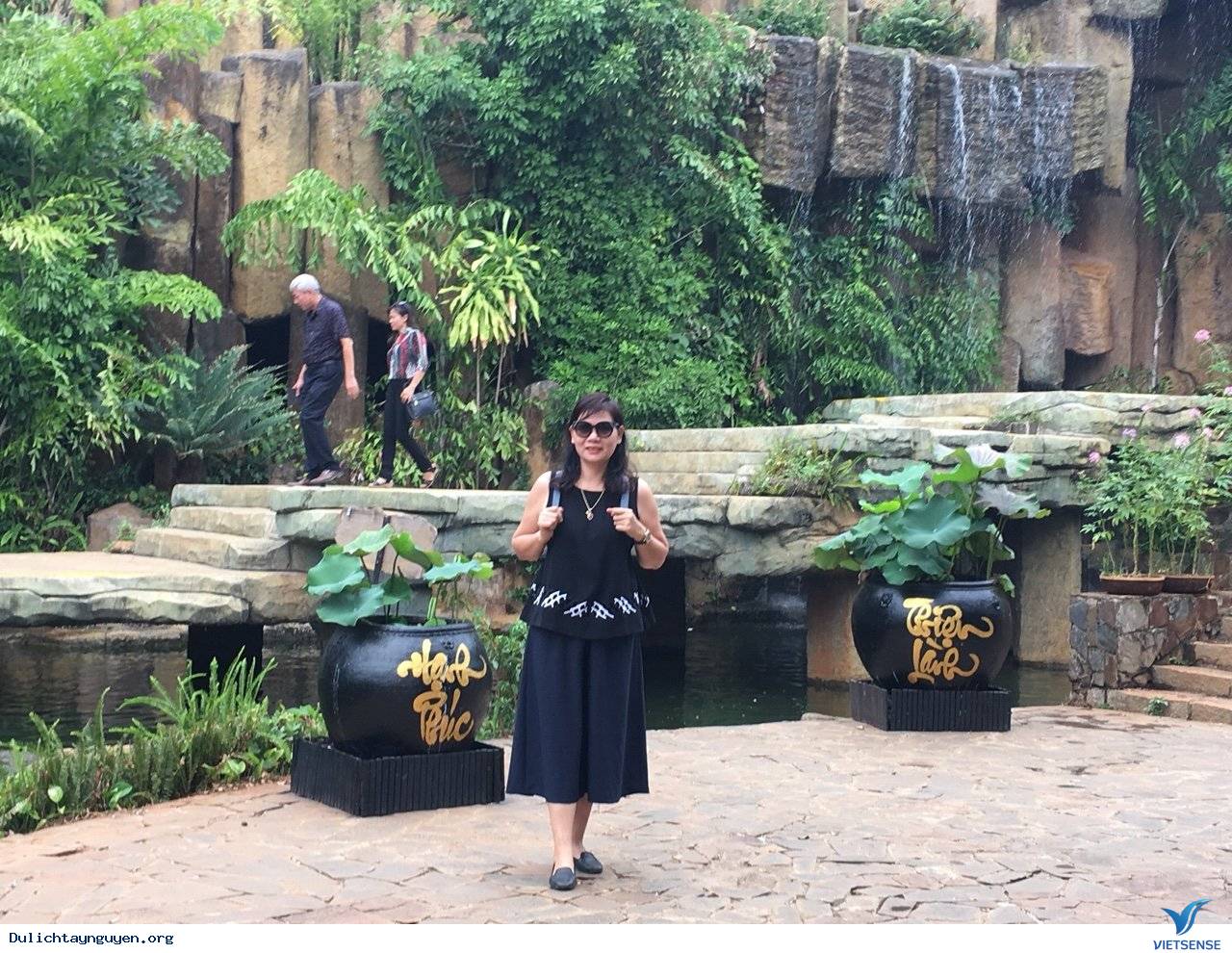 Đoàn khách 09-12/03 - Ảnh 4 Đoàn khách 09-12/03 - Ảnh 4