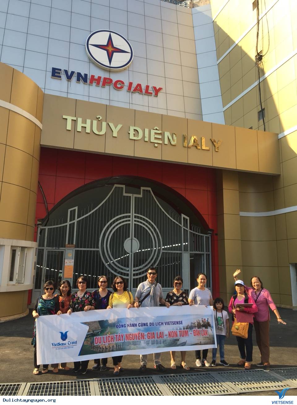 Đoàn khách ghép đến với Tây Nguyên ngày 23-26/2 - Ảnh 2