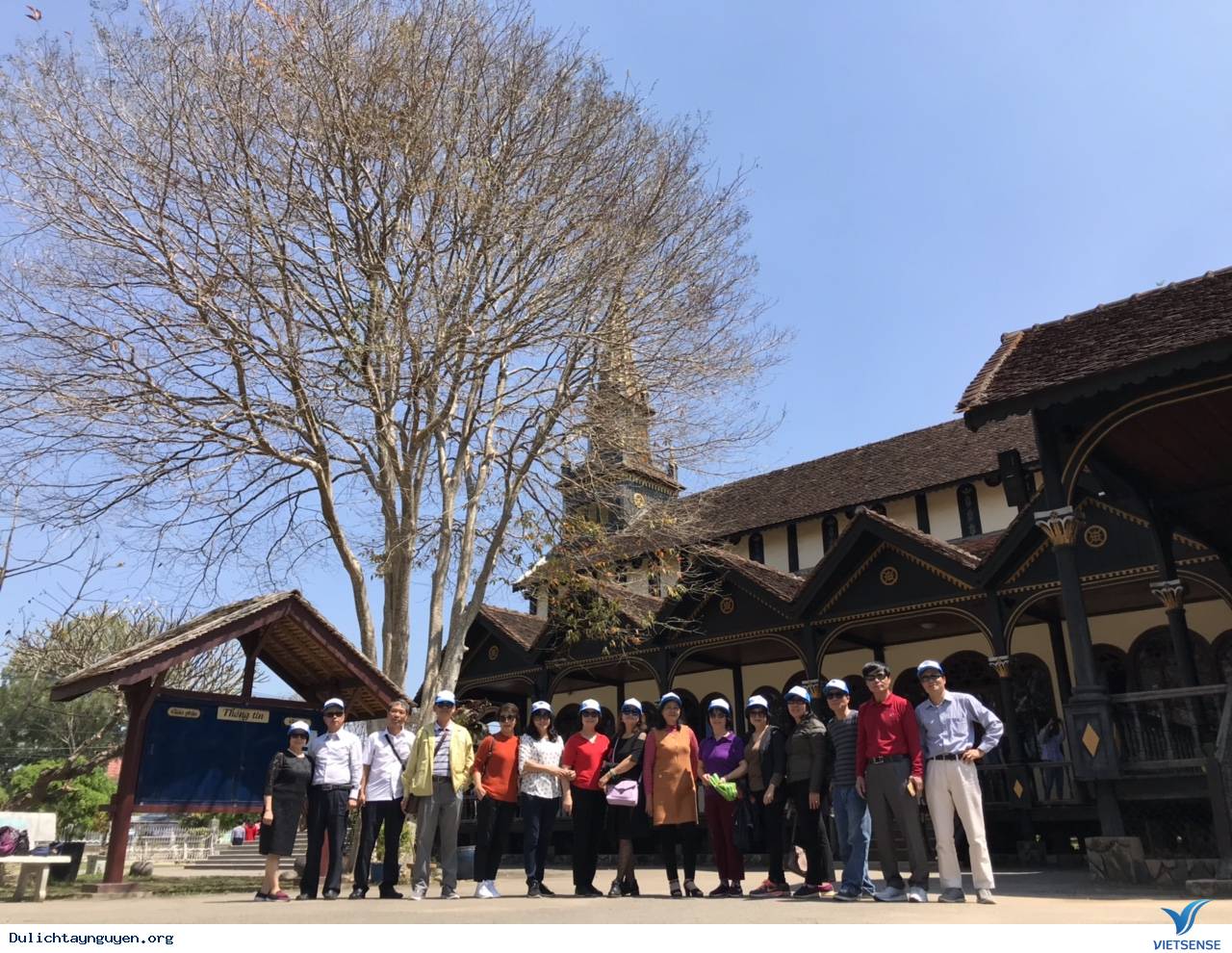 Đoàn khách khám phá Tây Nguyên - Đà Lạt 28/2 - 4/3 - Ảnh 4 Đoàn khách khám phá Tây Nguyên - Đà Lạt 28/2 - 4/3 - Ảnh 4