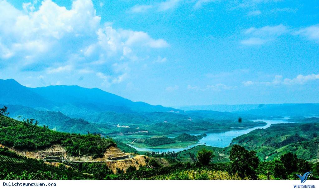 Gió Lộng, Mưa Lạnh Và Chuyến Đi Để Đời Ở Hồ Tà Đùng