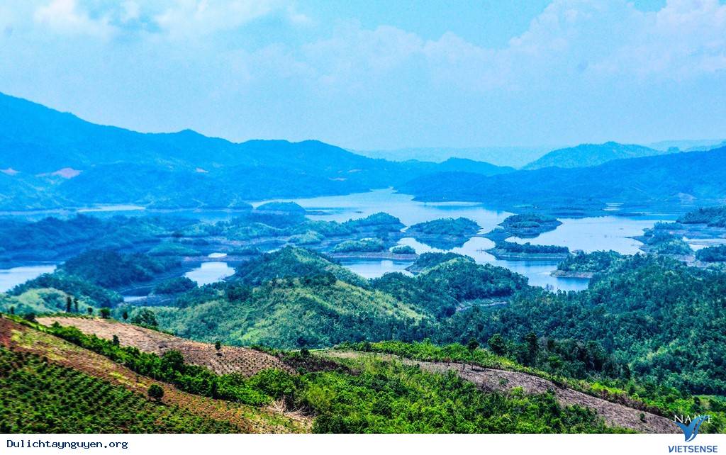 Gió Lộng, Mưa Lạnh Và Chuyến Đi Để Đời Ở Hồ Tà Đùng