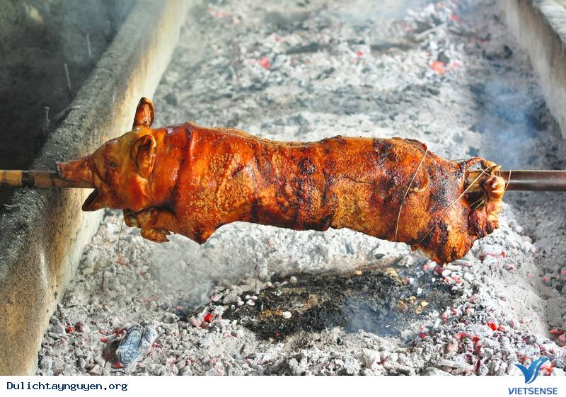 Heo rẫy nướng Tây Nguyên Heo rẫy nướng Tây Nguyên