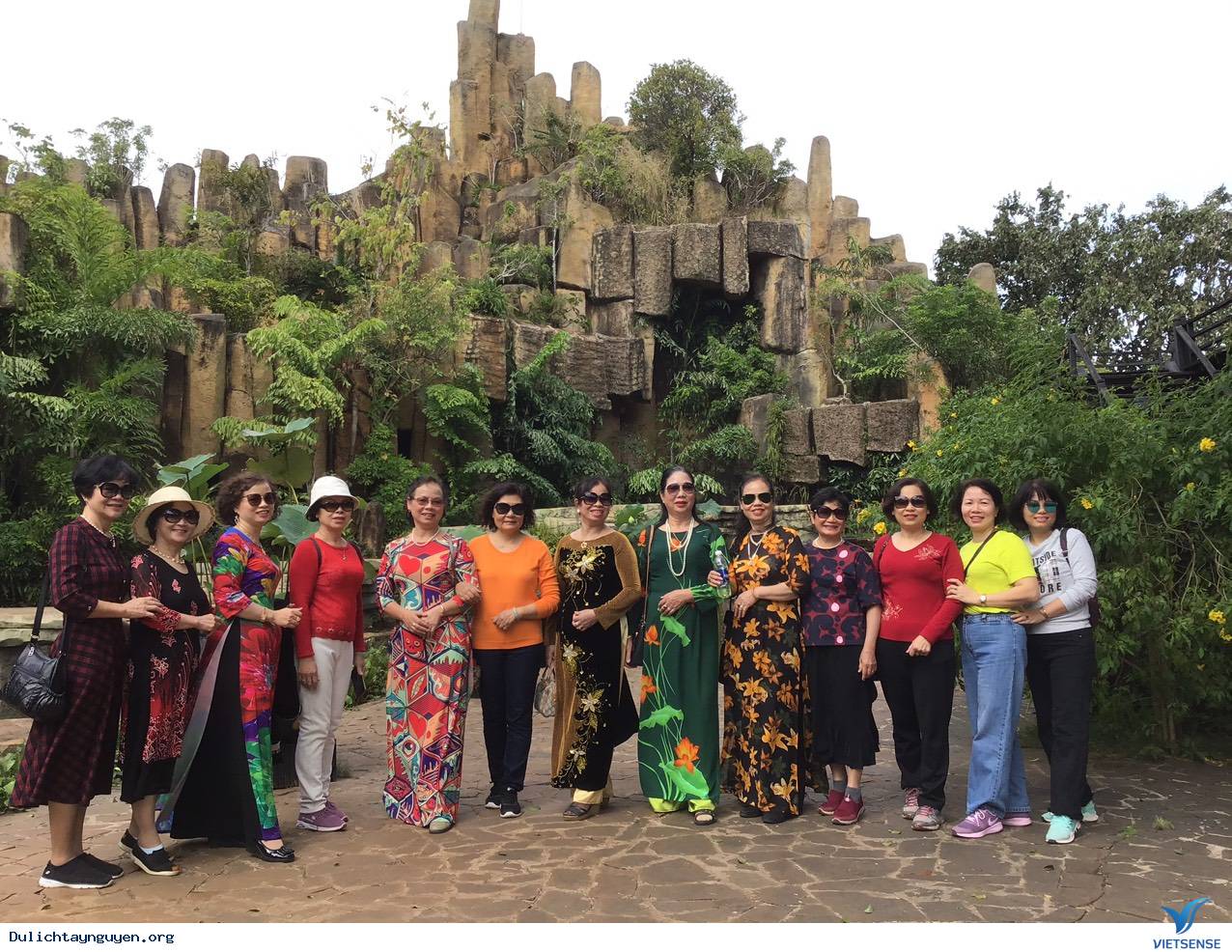 Hình ảnh đoàn Tây Nguyên 05-08.12 - Ảnh 15 Hình ảnh đoàn Tây Nguyên 05-08.12 - Ảnh 15