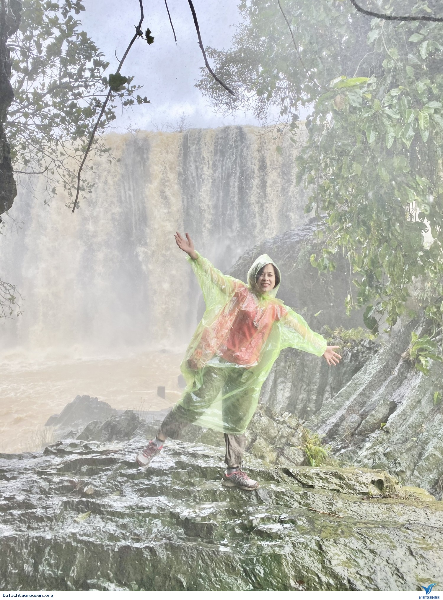 Hình ảnh đoàn Tây Nguyên 05-08.12 - Ảnh 16 Hình ảnh đoàn Tây Nguyên 05-08.12 - Ảnh 16