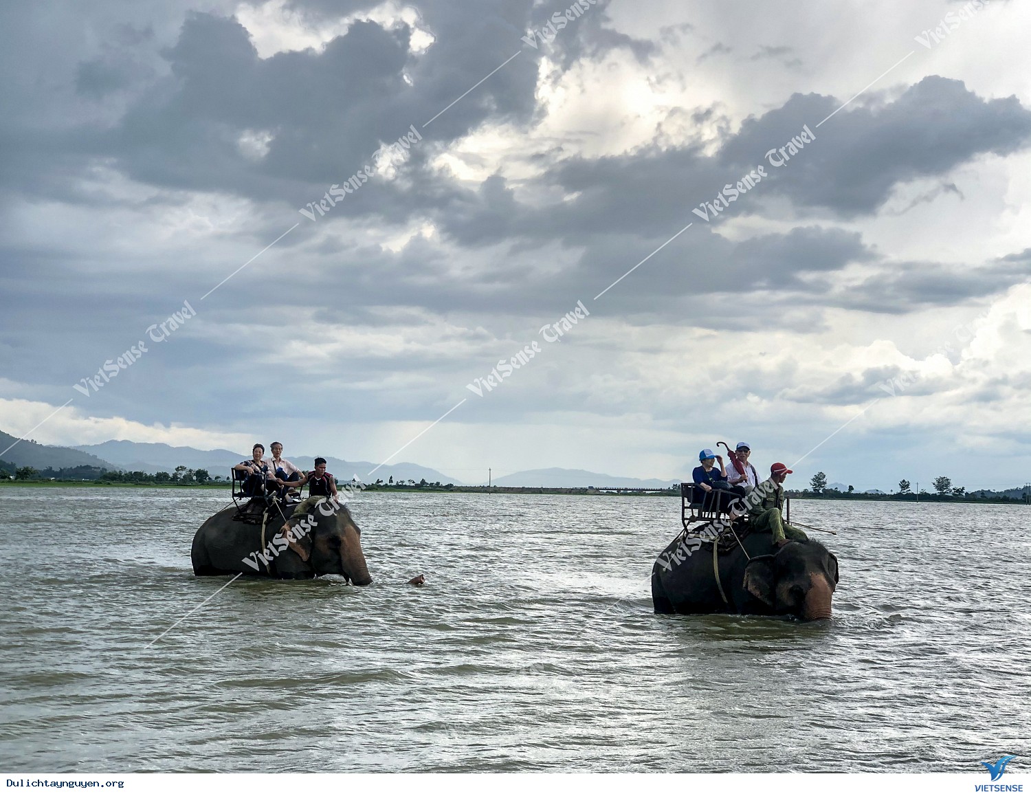 Hình Ảnh Đoàn Cựu Sinh Viên Trường ĐH Bách Khoa - Ảnh 7 Hình Ảnh Đoàn Cựu Sinh Viên Trường ĐH Bách Khoa - Ảnh 7