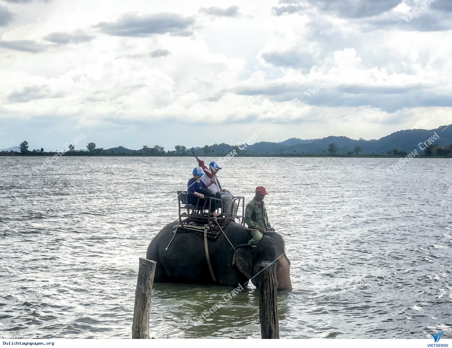 Hình Ảnh Đoàn Cựu Sinh Viên Trường ĐH Bách Khoa - Ảnh 8 Hình Ảnh Đoàn Cựu Sinh Viên Trường ĐH Bách Khoa - Ảnh 8