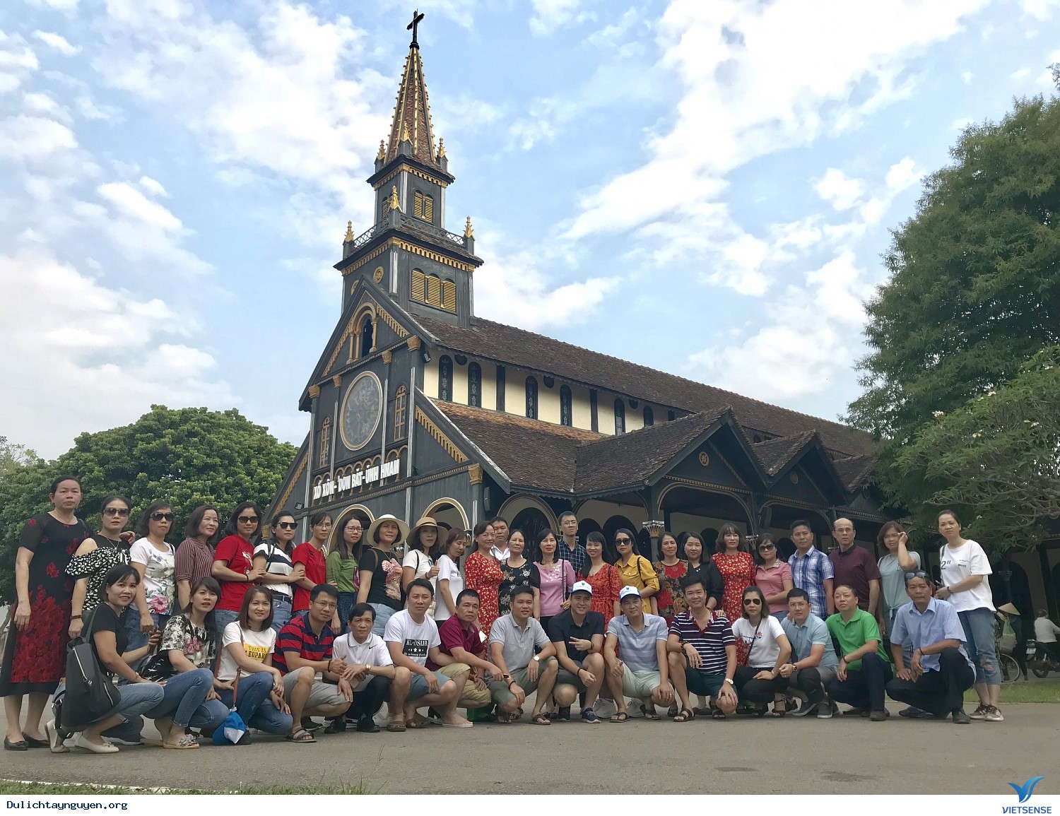 Đoàn khách 23-26/03 - Ảnh 1 Đoàn khách 23-26/03 - Ảnh 1