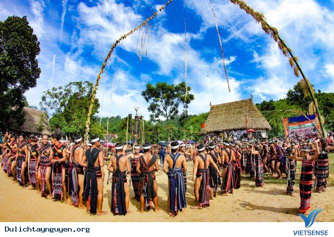 Lễ mừng cơm mới (lễ mừng lúa mới) Lễ mừng cơm mới (lễ mừng lúa mới)