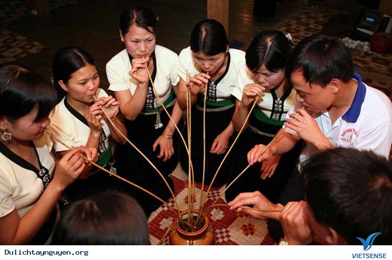 “Rượu cần” - Hương vị của núi rừng “Rượu cần” - Hương vị của núi rừng