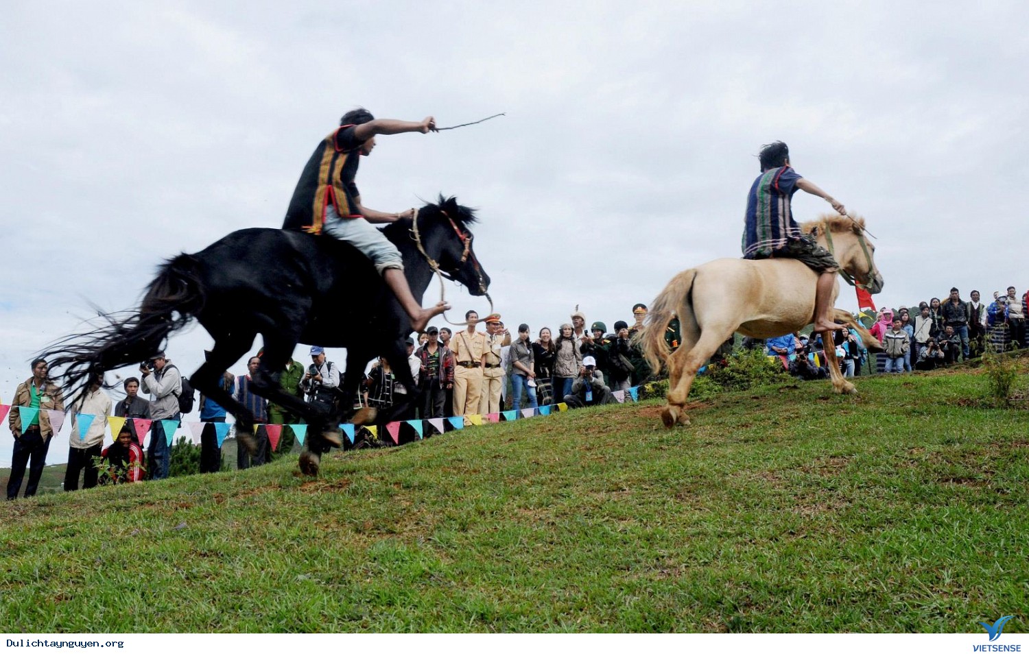 Về Tây Nguyên Khám Phá Trường Đua Ngựa Thiên Mã - Ảnh 3