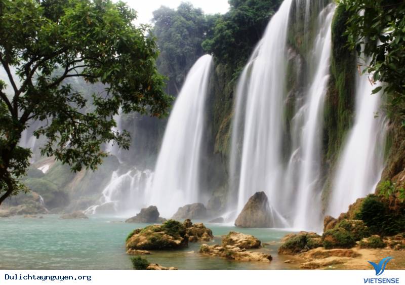 Những con thác đổ hùng vĩ đến mê người